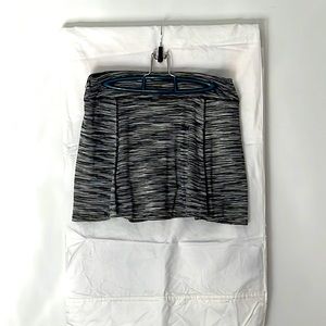 Tennis/gift skort, black and white, petite medium
